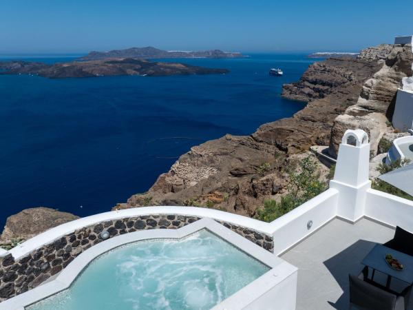 Petit Palace Suites : photo 8 de la chambre exclusive suite with outdoor heated jetted hot tub and caldera view
