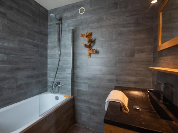 Les Chalets du Thorens : photo 3 de la chambre appartement 3 chambres (4-8 adultes)