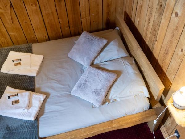 Les Chalets du Thorens : photo 3 de la chambre appartement
