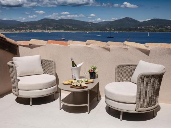 Tinah Saint-Tropez : photo 9 de la chambre chambre double supérieure avec terrasse - vue sur mer