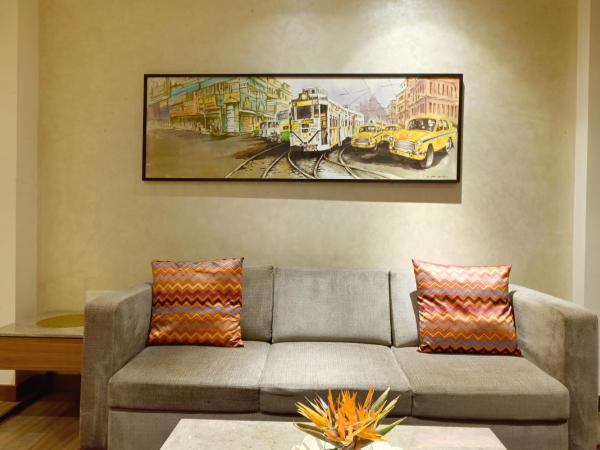 Vivanta Kolkata EM Bypass : photo 1 de la chambre deluxe suite city view king bed with one way airport transfer
