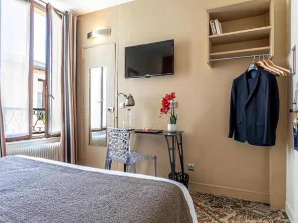 Hotel Alpha Paris Eiffel by Patrick Hayat : photo 3 de la chambre deux chambres doubles adjacentes eiffel