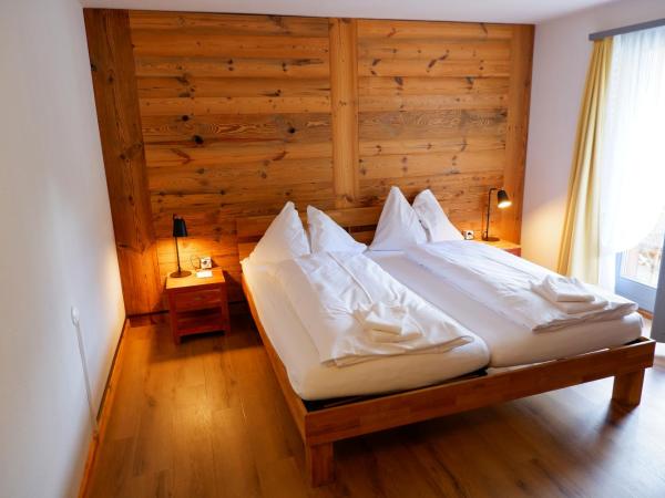 Hotel Christiania Saas-Fee : photo 2 de la chambre studio familial