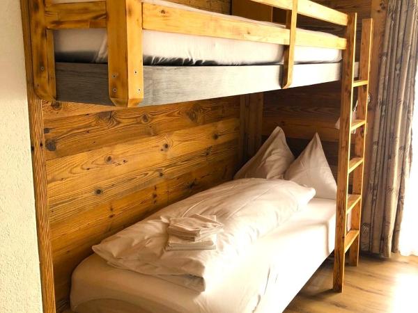 Hotel Christiania Saas-Fee : photo 4 de la chambre studio familial