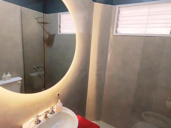 Hotel Windsor Mendoza : photo 3 de la chambre chambre triple avec salle de bains privative