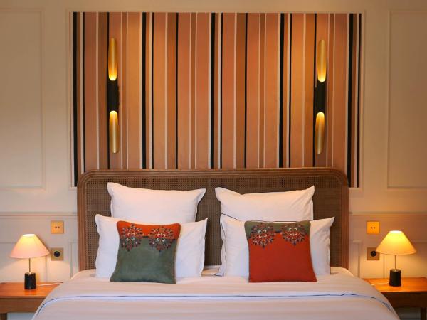 Hôtel Bristol Pau : photo 5 de la chambre chambre deluxe