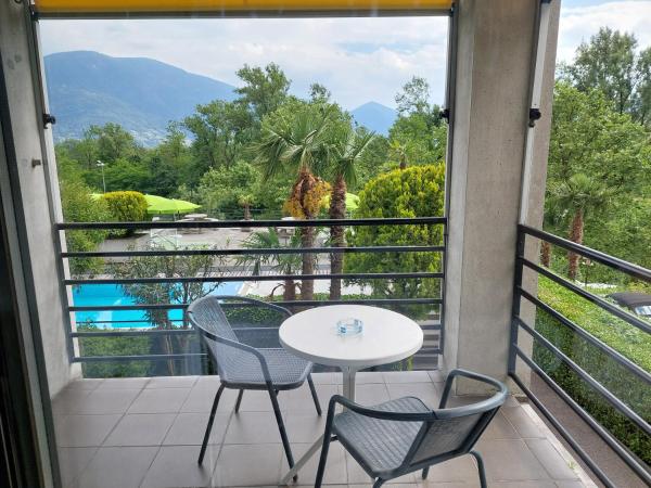 Hotel Nessi Locarno : photo 2 de la chambre chambre double confort avec balcon