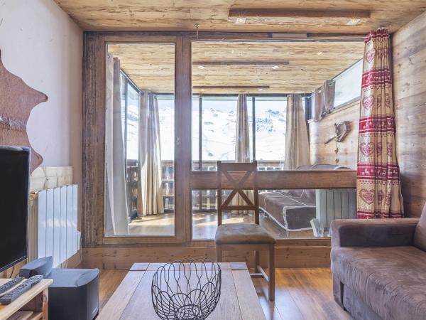 Résidence Le Sérac - Val Thorens : photo 2 de la chambre appartement avec vue sur la montagne