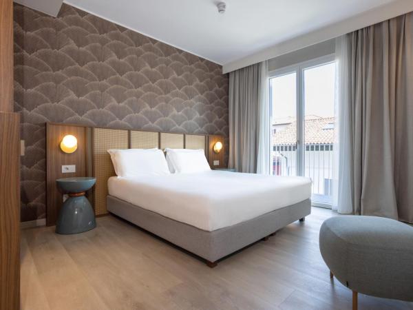 Hotel Diana : photo 1 de la chambre chambre double ou lits jumeaux deluxe avec balcon