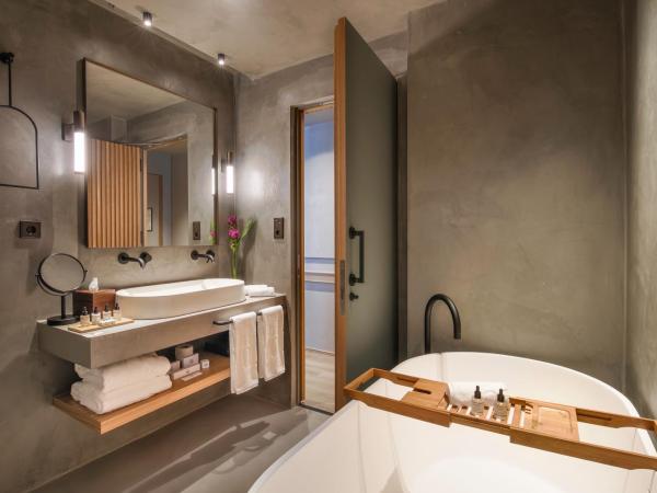 Only YOU Hotel Málaga : photo 10 de la chambre chambre premium avec terrasse