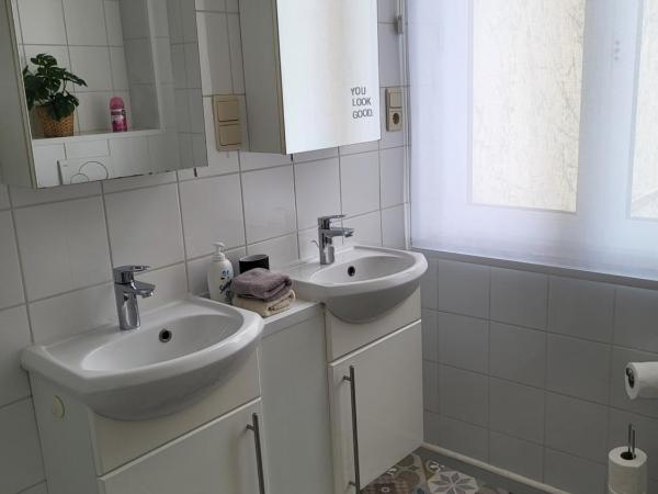 Studios idéalement situés - EU : photo 9 de la chambre studio