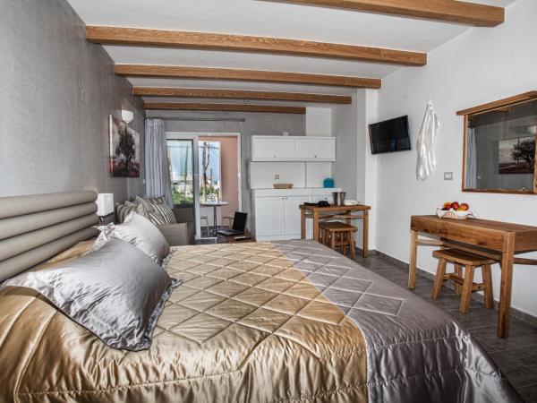 Omiros Boutique Hotel (Adults Only) : photo 2 de la chambre suite junior classique avec balcon