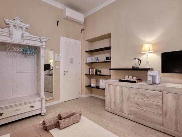 Your House Rooms : photo 4 de la chambre chambre triple avec salle de bains privative