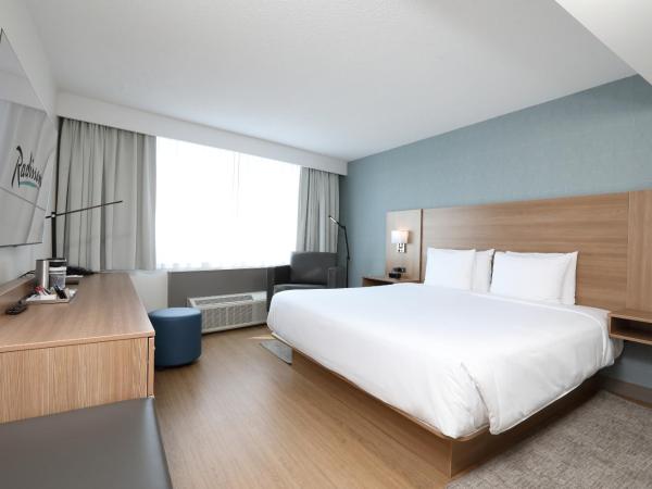 Radisson Hotel Winnipeg Downtown : photo 1 de la chambre chambre lit king-size premium - non-fumeurs