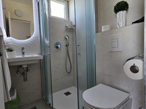 Pansion Komfor Moča : photo 7 de la chambre studio avec balcon