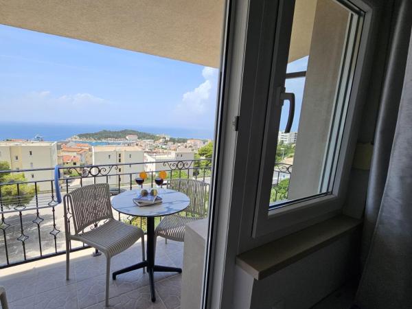 Pansion Komfor Moča : photo 7 de la chambre chambre triple avec balcon