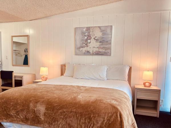Foghorn Harbor Inn : photo 5 de la chambre chambre lit king-size - vue sur mer