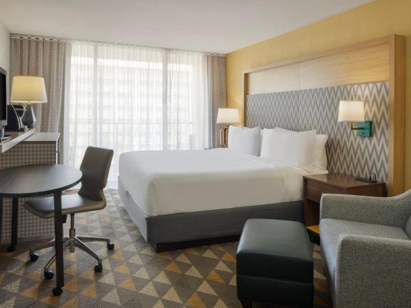 Holiday Inn & Suites Orlando SW - Celebration Area, an IHG Hotel : photo 5 de la chambre chambre lit king-size standard avec canapé-lit - non-fumeurs
