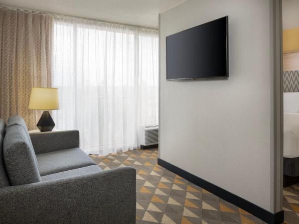 Holiday Inn & Suites Orlando SW - Celebration Area, an IHG Hotel : photo 9 de la chambre suite lit king-size – non-fumeurs
