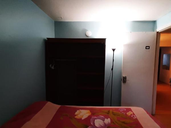 Gîte d'Iberville : photo 4 de la chambre chambre double avec salle de bains commune