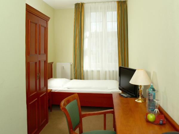 Hotel Bellmoor im Dammtorpalais : photo 7 de la chambre chambre simple