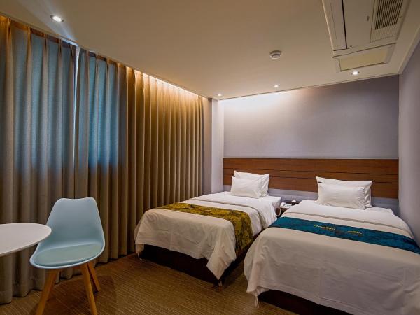 Namsan Hill Hotel : photo 1 de la chambre chambre lits jumeaux deluxe