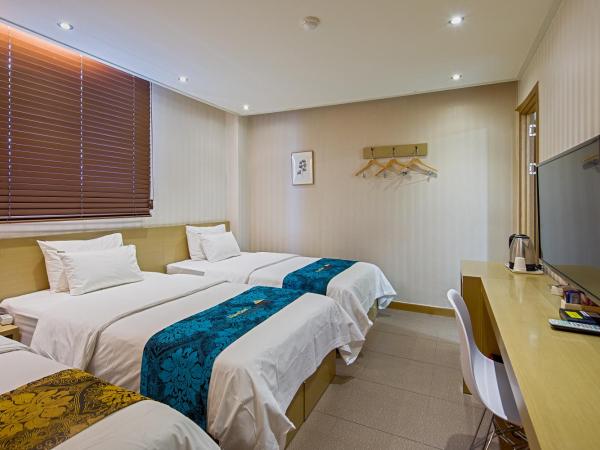 Namsan Hill Hotel : photo 3 de la chambre chambre triple deluxe