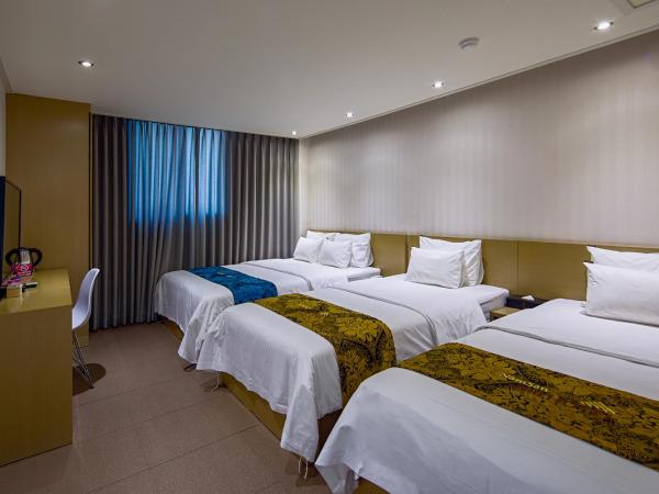 Namsan Hill Hotel : photo 1 de la chambre chambre familiale