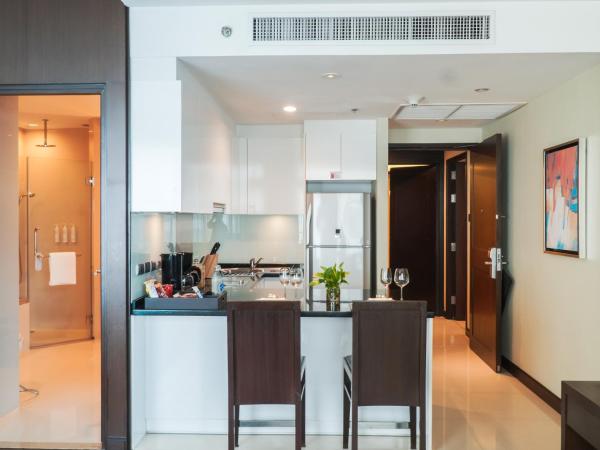 Marriott Executive Apartments - Sukhumvit Park, Bangkok : photo 4 de la chambre two-bedroom connecting suite with city view