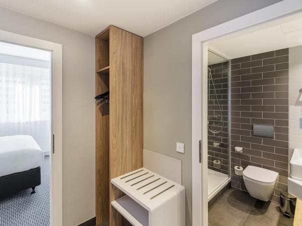 Holiday Inn Express Dresden Zentrum, an IHG Hotel : photo 5 de la chambre suite 2 chambres