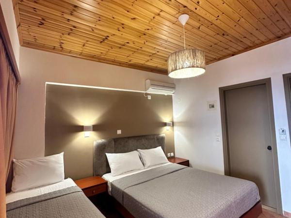 Semiramis : photo 2 de la chambre chambre triple avec vue