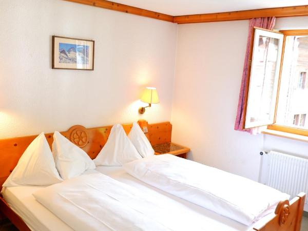 Hotel Christiania Saas-Fee : photo 1 de la chambre chambre double standard