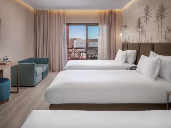 Red Hotel Marrakech : photo 1 de la chambre chambre triple - vue sur gare