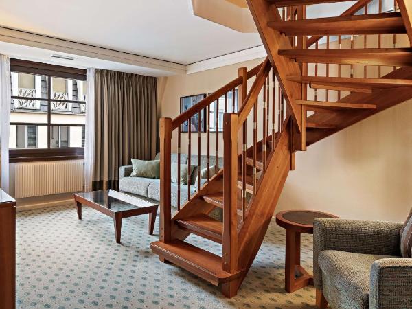 Hilton Dresden an der Frauenkirche : photo 6 de la chambre maisonette – junior suite with access to the executive lounge