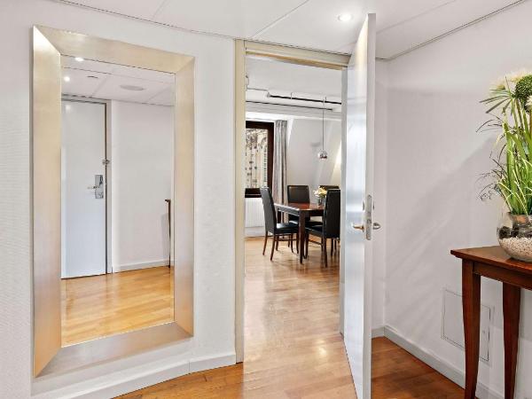 Hilton Dresden an der Frauenkirche : photo 5 de la chambre suite d’angle lit king-size