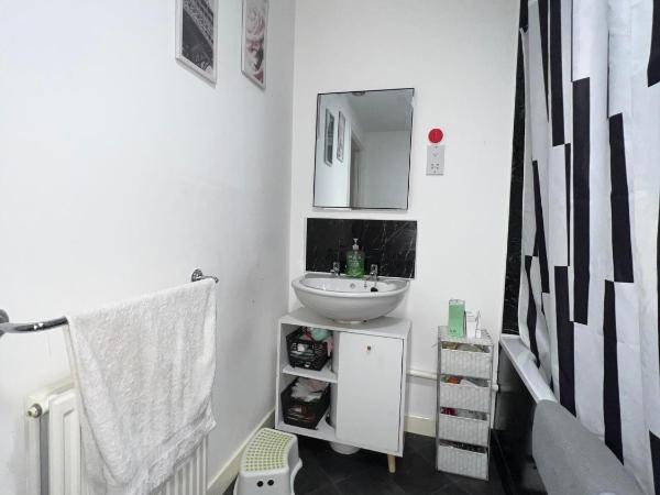 Pretty room in the heart of Edinburgh : photo 7 de la chambre chambre double