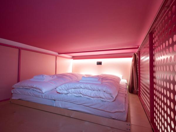 Bunks at Rode : photo 2 de la chambre bunk for two female (160 cm wide bed)