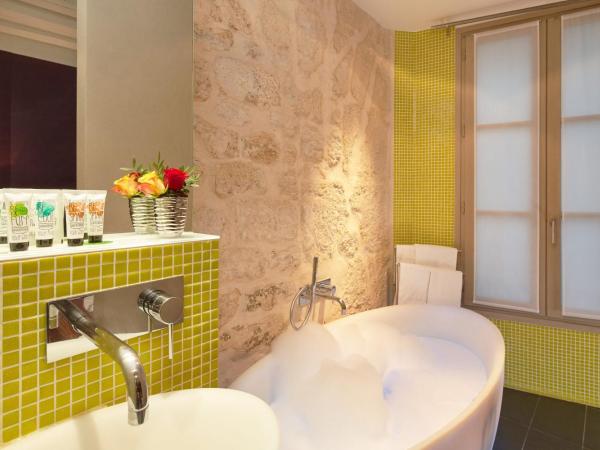 Hôtel de Notre-Dame : photo 6 de la chambre chambre double supérieure