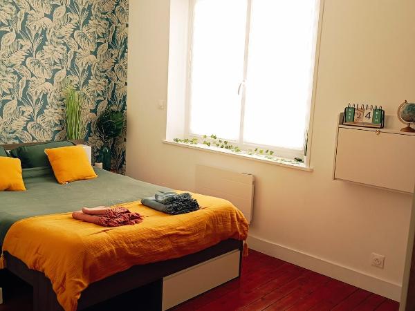 Irziana - Au jardin d'Henriville : photo 1 de la chambre chambre double avec salle de bains privative