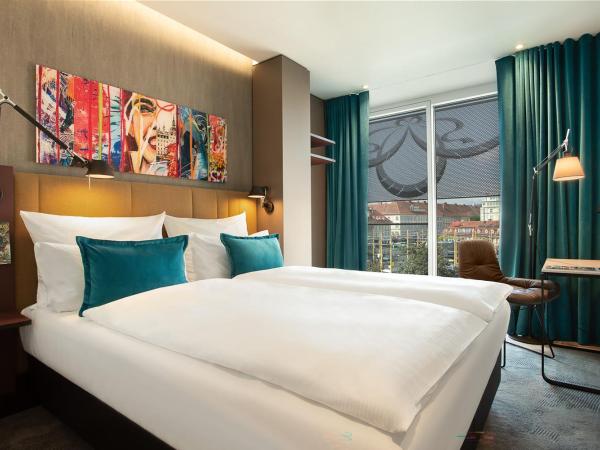 Motel One Graz : photo 2 de la chambre chambre lit king-size supérieure