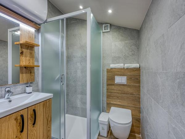 Viktor Katoro : photo 9 de la chambre appartement 1 chambre