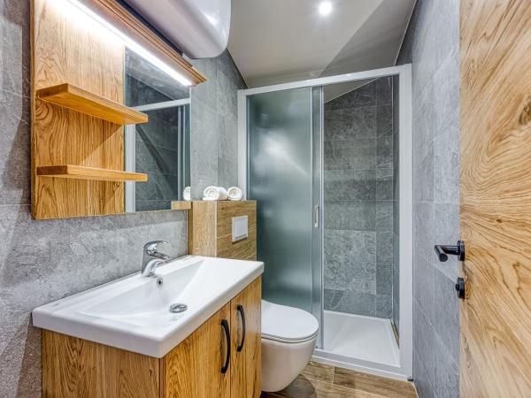 Viktor Katoro : photo 10 de la chambre studio familial