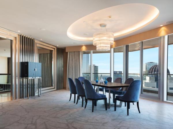 Wyndham Grand Istanbul Levent Hotel & Conference Center : photo 3 de la chambre suite présidentielle