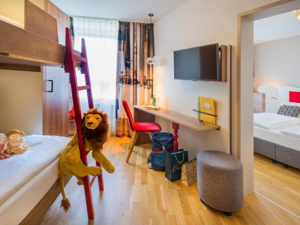 JUFA Hotel Salzburg : photo 3 de la chambre appartement 2 chambres