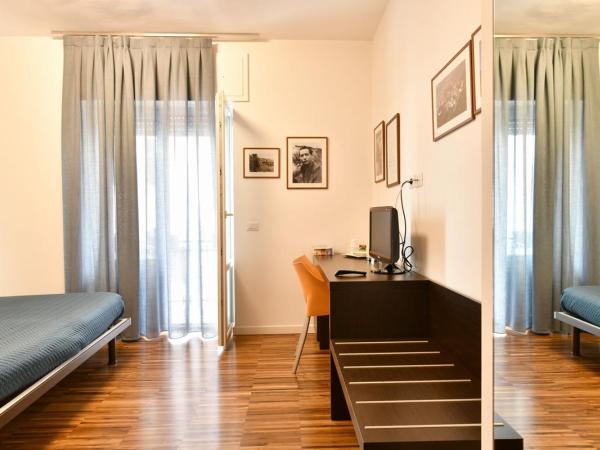 B&B Donna Eleonora : photo 3 de la chambre chambre double