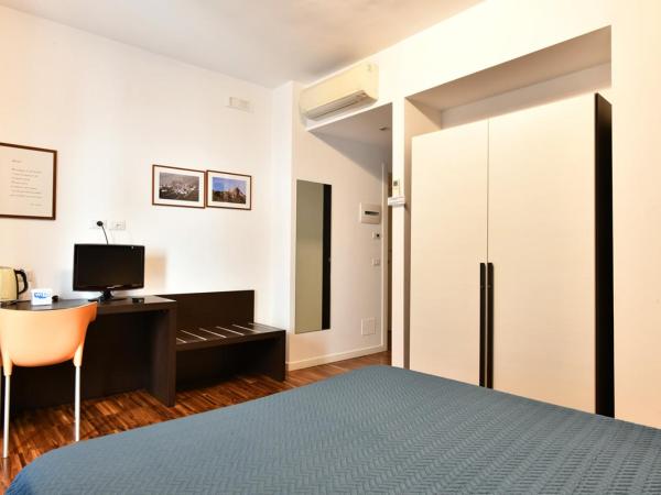 B&B Donna Eleonora : photo 8 de la chambre chambre double