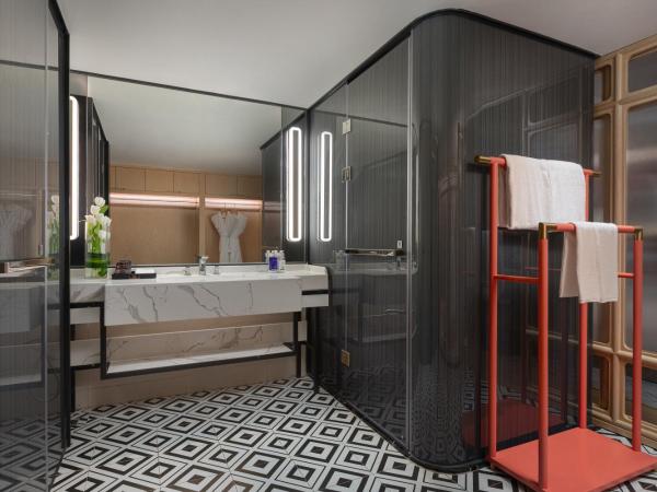 voco Guangzhou Shifu, an IHG Hotel : photo 6 de la chambre grand hébergement lit king-size 