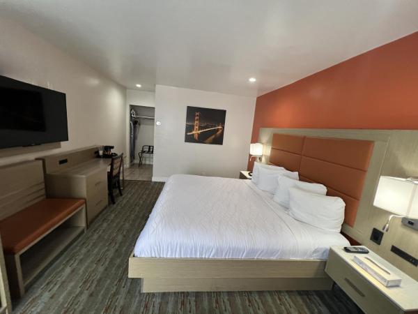 Presidio Parkway Inn : photo 2 de la chambre chambre lit king-size standard