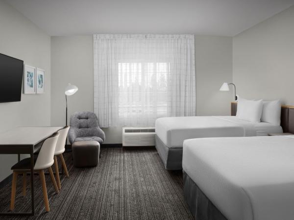 TownePlace Suites Sacramento Cal Expo : photo 8 de la chambre studio with two queen beds and adapted tub - mobility accessible