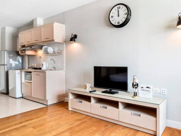 Nara Suite Residence Bangkok : photo 6 de la chambre studio supérieur